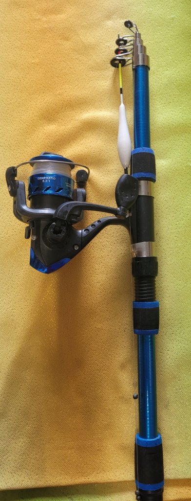 Wędka niebieska z kołowrotkiem